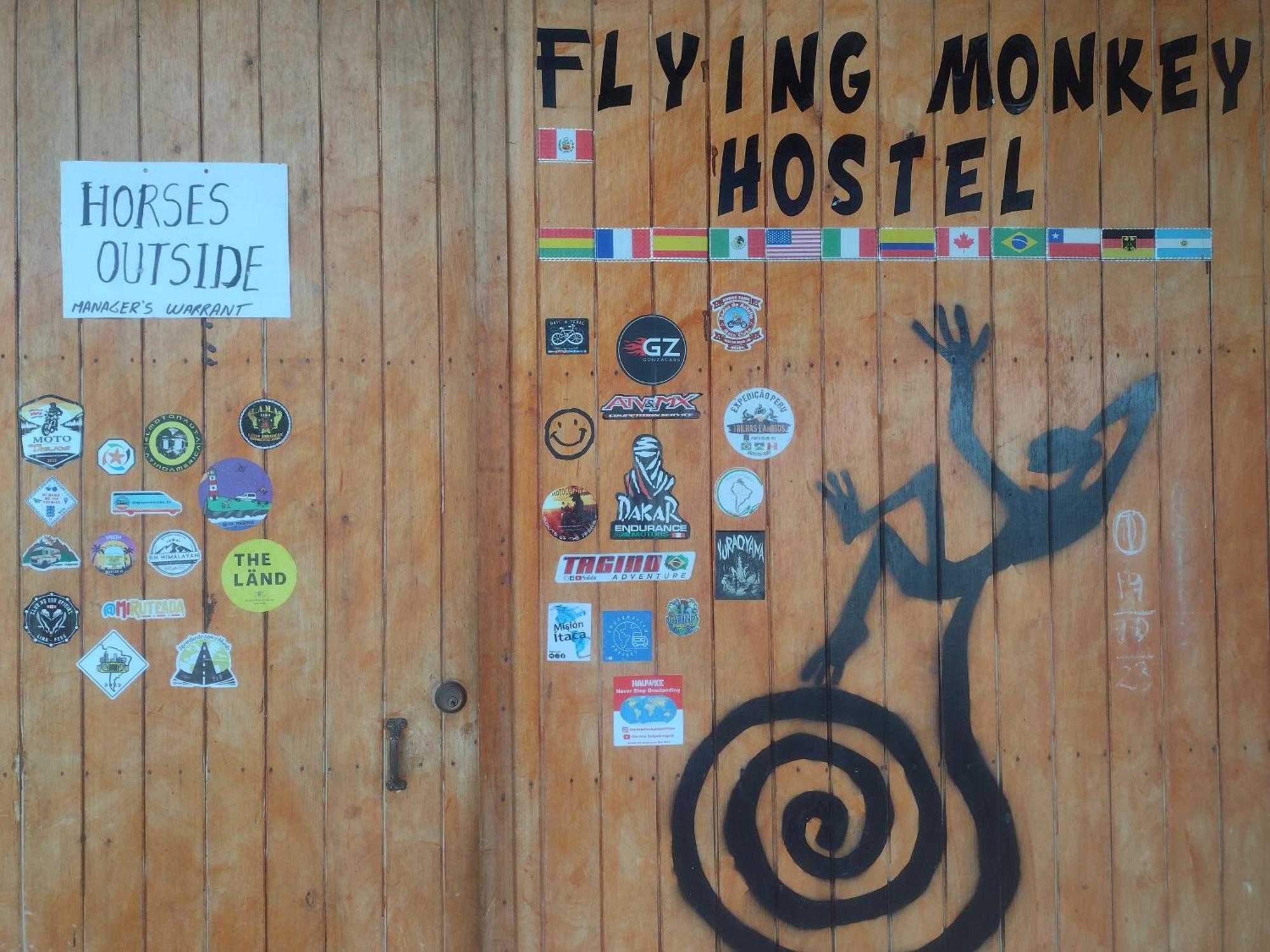 Flying Monkey Hostel Nazca Exterior foto